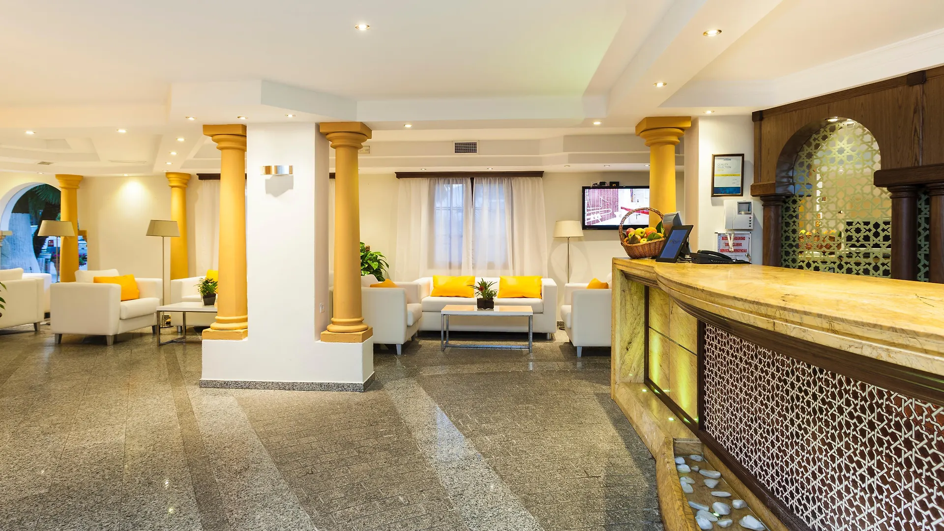 Globales Cortijo Blanco Hotel Marbella 3*,  Spanien